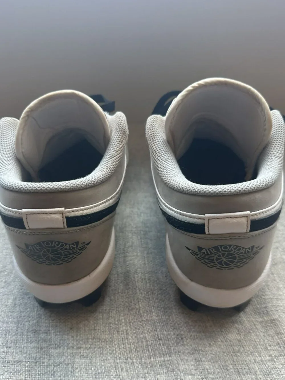 Jordan 1 Retro MCS Baseball Cleats Grey-White-Black Size 9